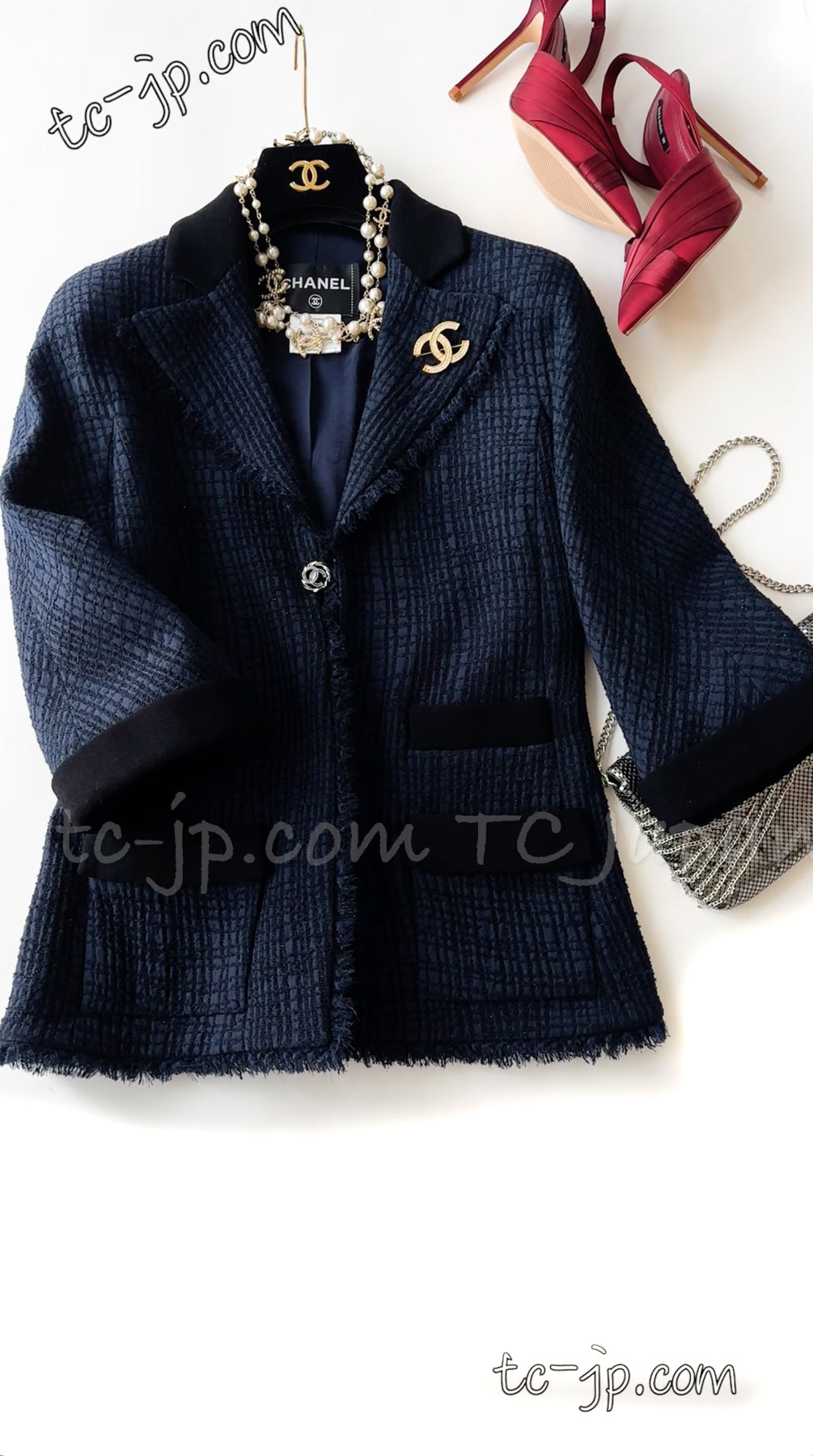 CHANEL 11S Navy Black CC Logo Button Wool Silk Jacket 40 シャネル ネイビー ブラック ココボタン ウール シルク ジャケット 即発