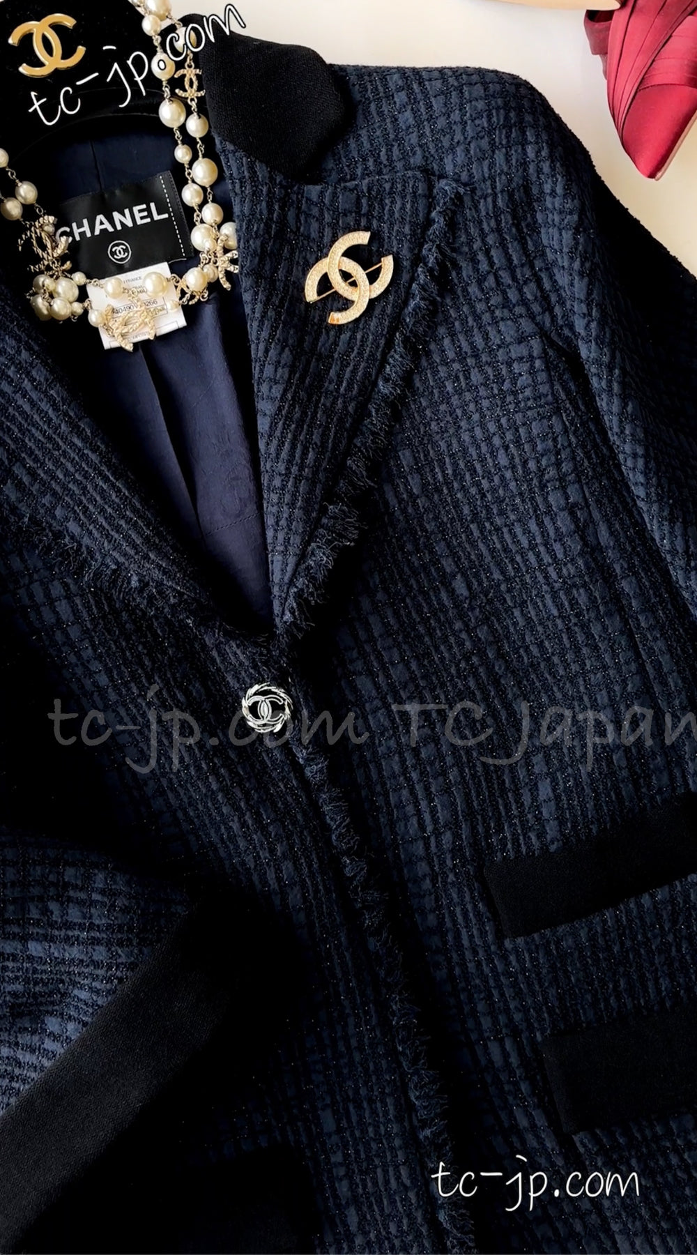 CHANEL 11S Navy Black CC Logo Button Wool Silk Jacket 40 シャネル ネイビー ブラック ココボタン ウール シルク ジャケット 即発