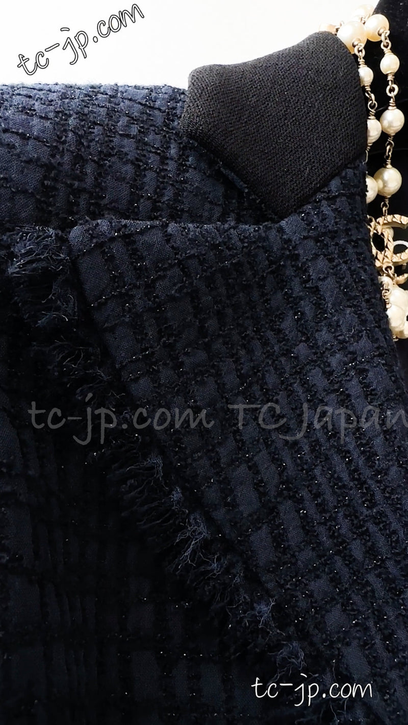 CHANEL 11S Navy Black CC Logo Button Wool Silk Jacket 40 シャネル ネイビー ブラック ココボタン ウール シルク ジャケット 即発