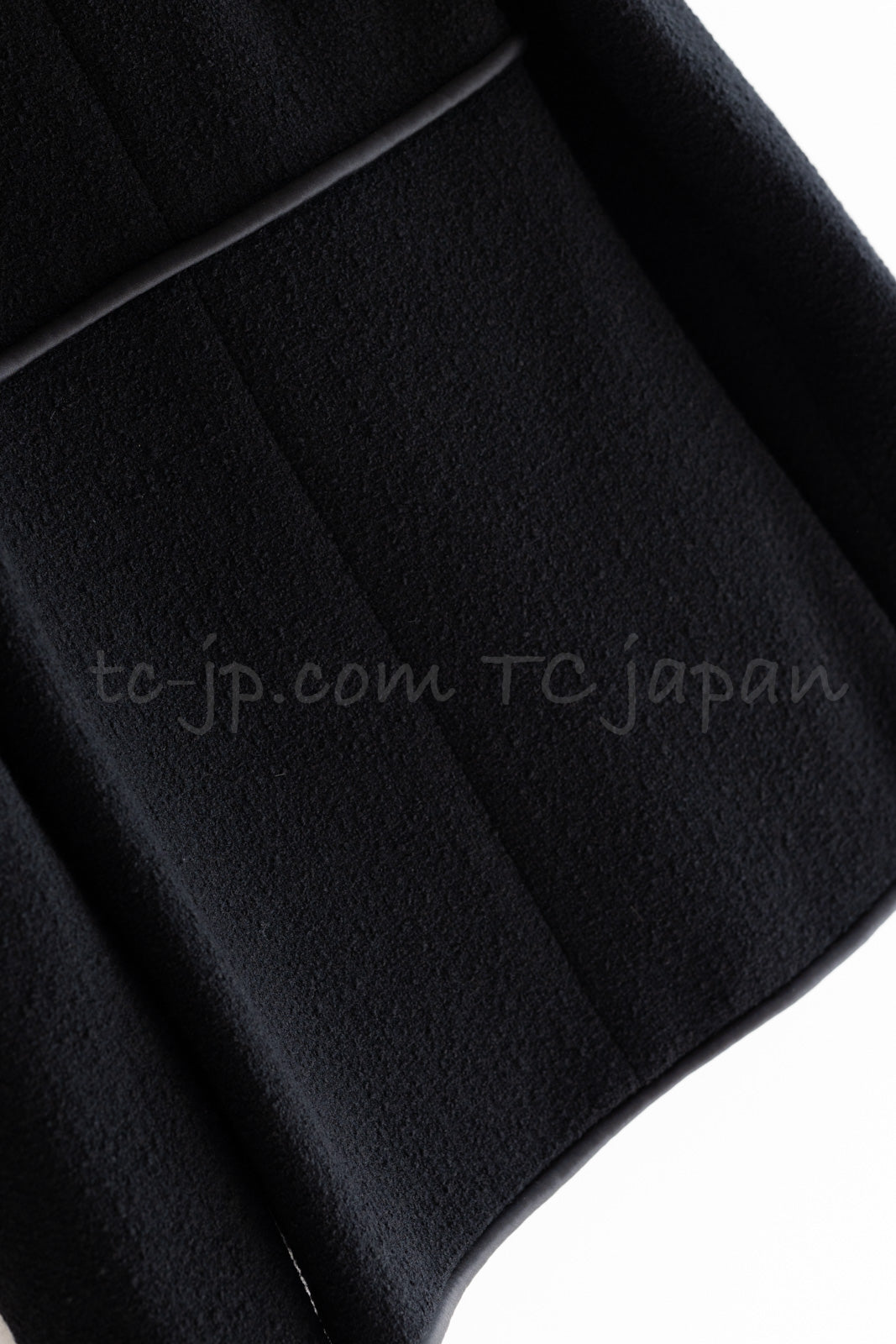 CHANEL 15B Black Wool Piping Collarless Jacket 34 36 38 シャネル ブラック ウール パイピング ノーカラー ジャケット 即発