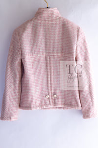 CHANEL 09C Pink Wool Silk Alpaca Silk Stand Collar Camellia Buttons Jacket 38 シャネル ピンク ウール アルパカ シルク スタンド カラー カメリア ボタン ジャケット 即発