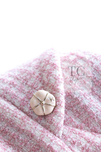 CHANEL 09C Pink Wool Silk Alpaca Silk Stand Collar Camellia Buttons Jacket 38 シャネル ピンク ウール アルパカ シルク スタンド カラー カメリア ボタン ジャケット 即発