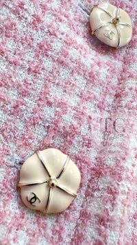 CHANEL 09C Pink Wool Silk Alpaca Silk Stand Collar Camellia Buttons Jacket 38 シャネル ピンク ウール アルパカ シルク スタンド カラー カメリア ボタン ジャケット 即発