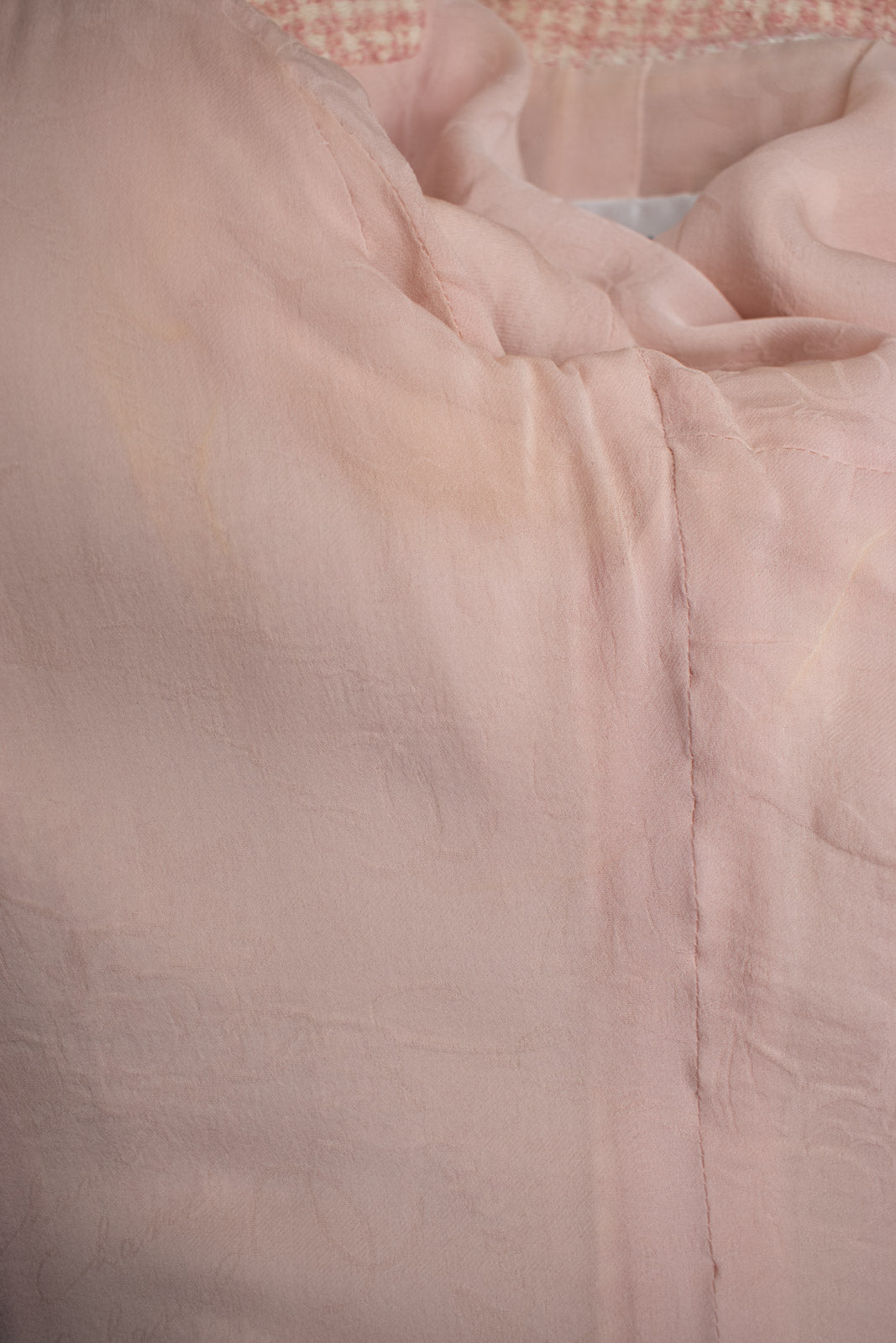 CHANEL 09C Pink Wool Silk Alpaca Silk Stand Collar Camellia Buttons Jacket 38 シャネル ピンク ウール アルパカ シルク スタンド カラー カメリア ボタン ジャケット 即発