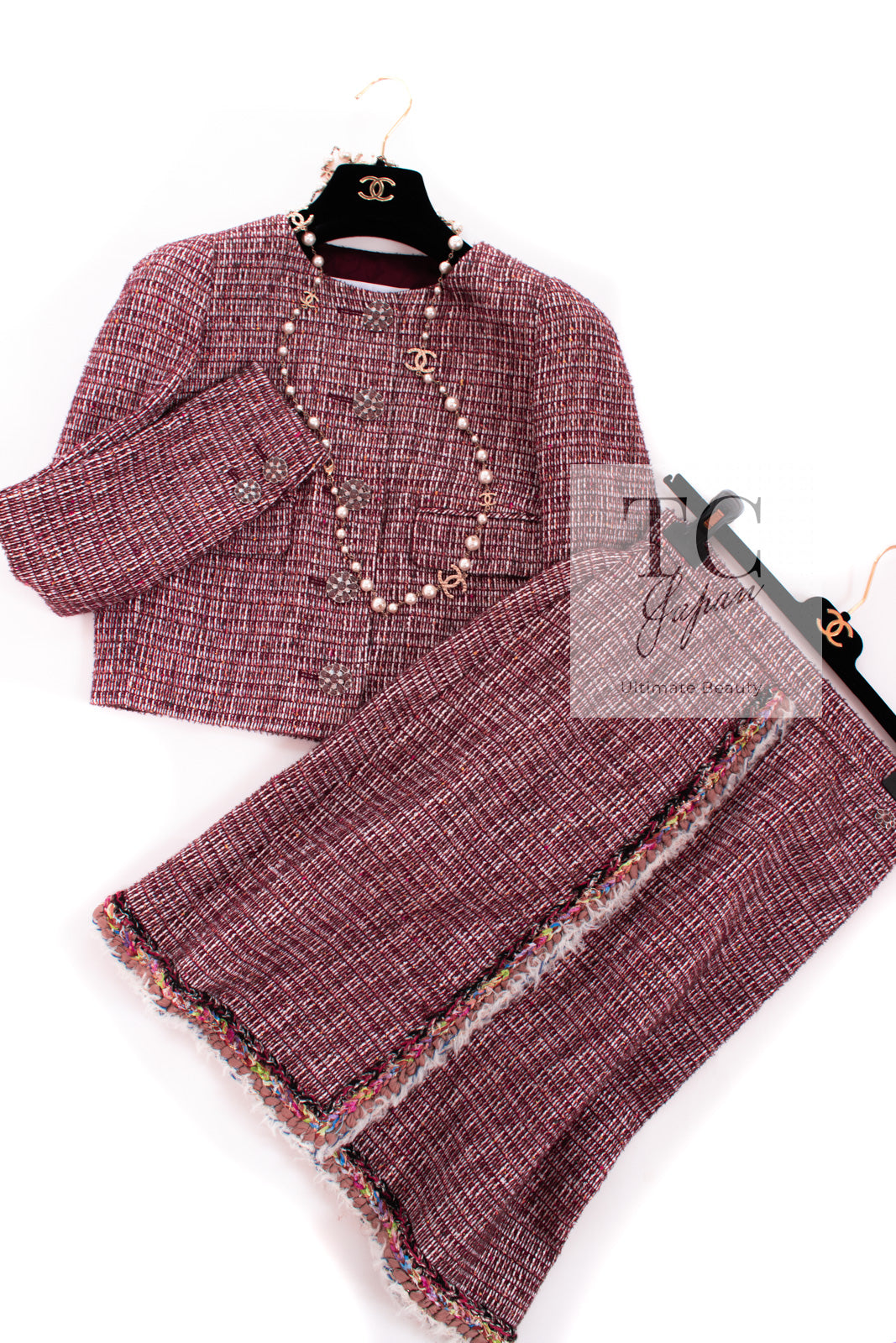 CHANEL 15C Red Multi Gripoix Button Tweed Jacket Skirt Suit 34 シャネル レッド  マルチカラー グリポア 宝石 ボタン ツイード ジャケット スカート スーツ 即発