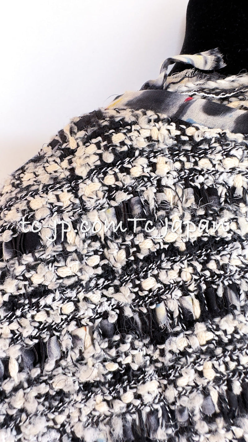 CHANEL 04S Ivory Black Fringed Tweed Cardigan Jacket 34 シャネル アイボリー ブラック フリンジ ツイード カーディガン ジャケット 即発