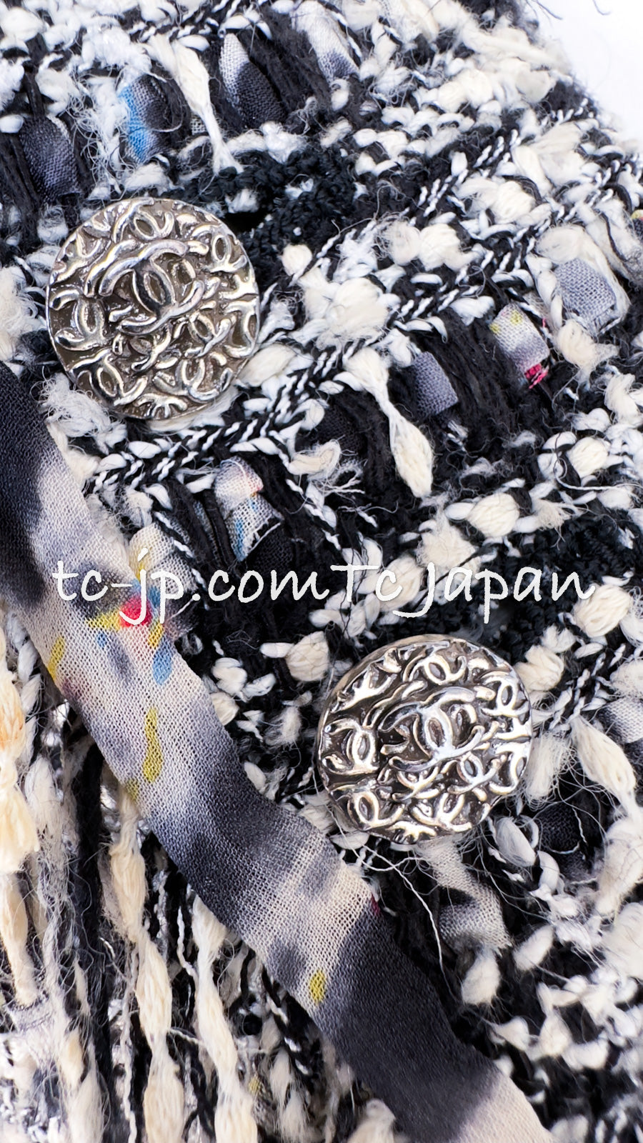 CHANEL 04S Ivory Black Fringed Tweed Cardigan Jacket 34 シャネル アイボリー ブラック フリンジ ツイード カーディガン ジャケット 即発