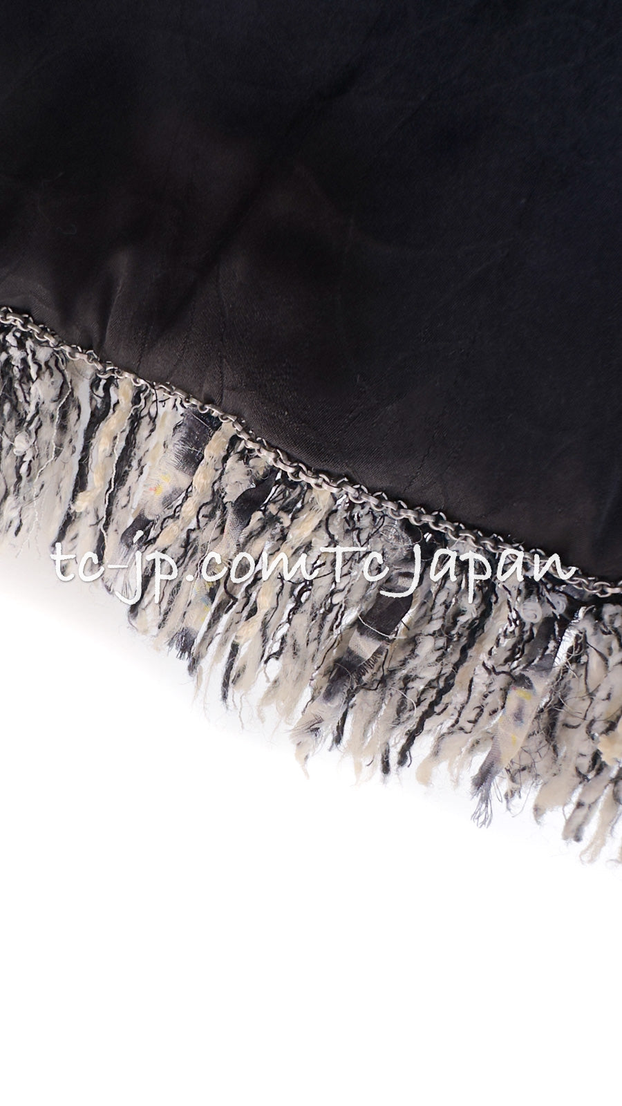 CHANEL 04S Ivory Black Fringed Tweed Cardigan Jacket 34 シャネル アイボリー ブラック フリンジ ツイード カーディガン ジャケット 即発