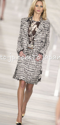 CHANEL 04S Ivory Black Fringed Tweed Cardigan Jacket 34 シャネル アイボリー ブラック フリンジ ツイード カーディガン ジャケット 即発