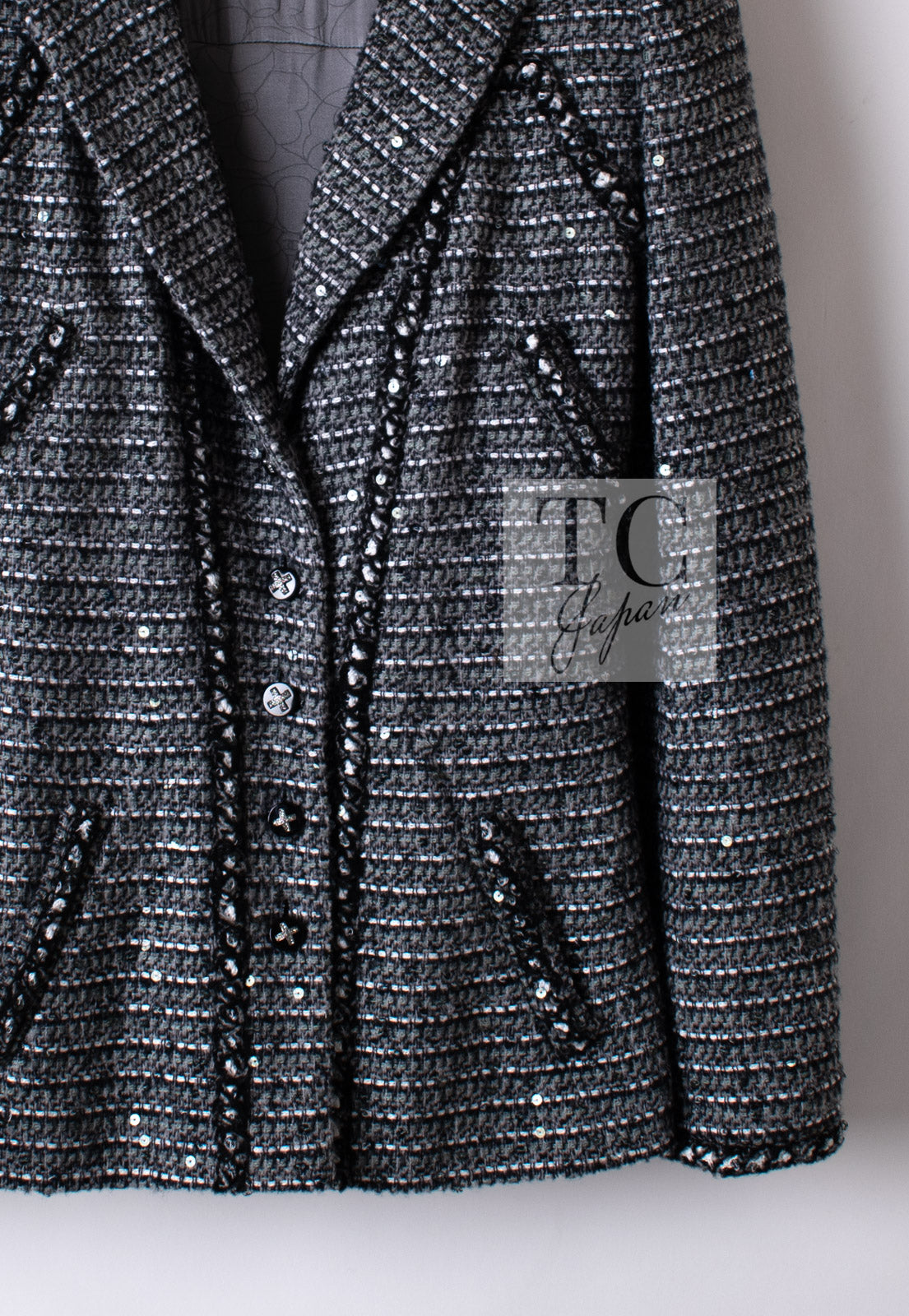 CHANEL 06A Gray Sequin Tweed Jacket 38 シャネル グレー スパンコール ツイード ジャケット 即発 - TC JAPAN