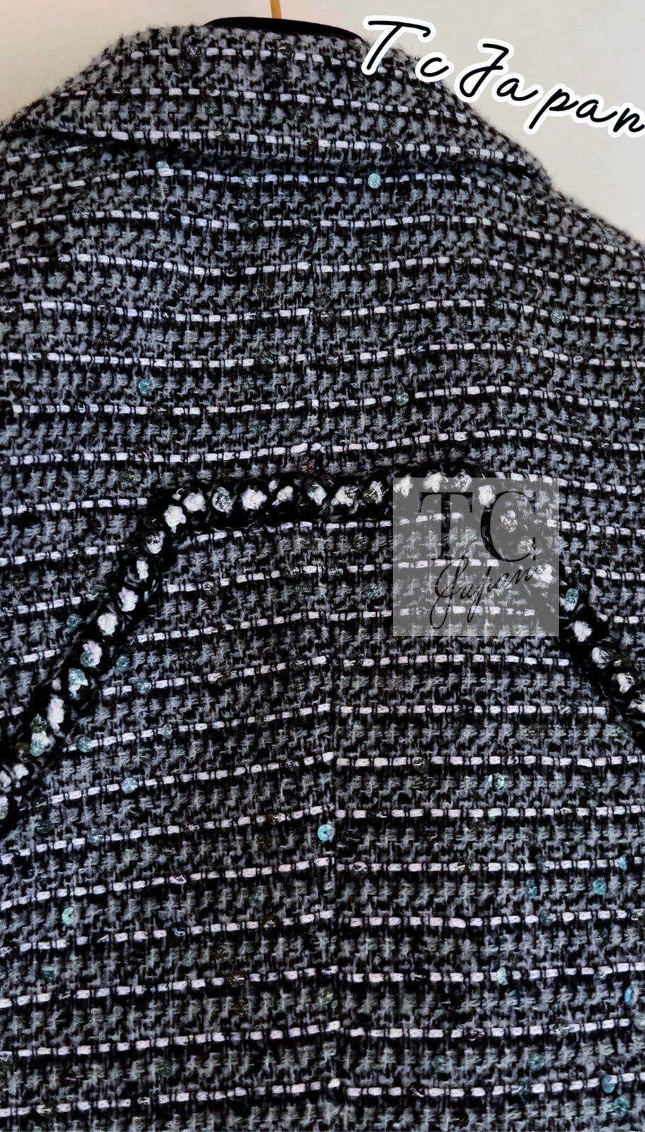 CHANEL 06A Gray Sequin Tweed Jacket 38 シャネル グレー スパンコール ツイード ジャケット 即発 - TC JAPAN