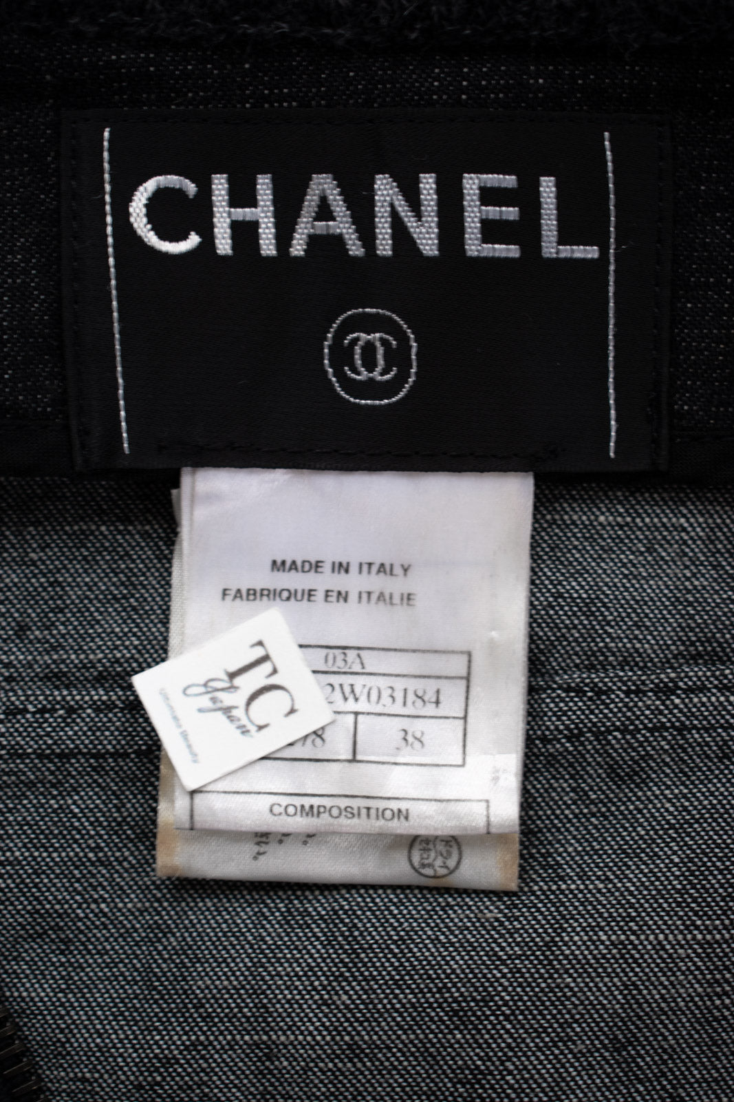CHANEL 03A Dark Gray Cotton Denim KATE MOSS Knit Collar Front Zipper Jacket 38 シャネル ダーク グレー コットン デニム ニット 襟 フロント ジッパー ジャケット 即発