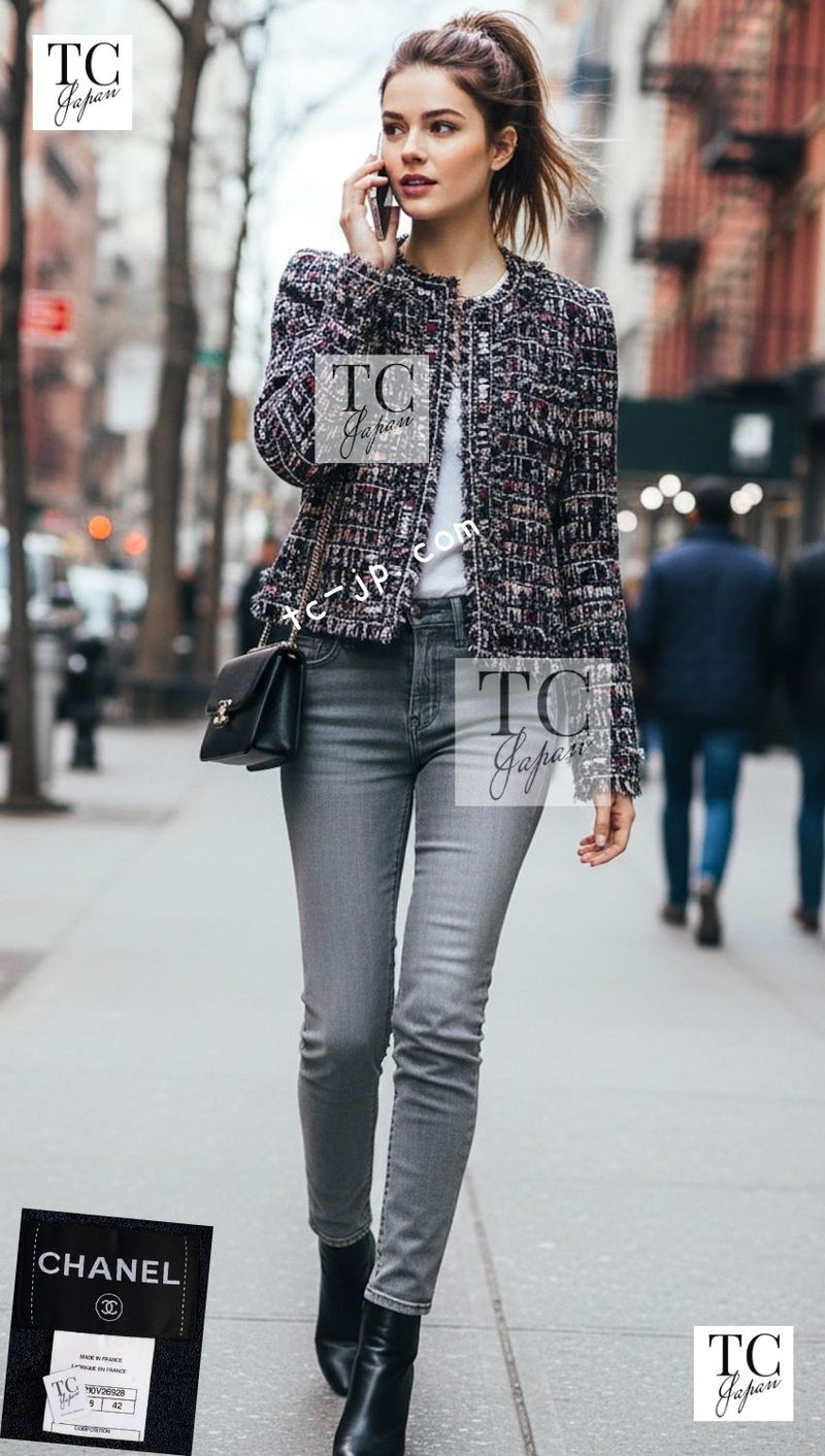 CHANEL 10C Navy Muliti Crystals Gripoix Lesage Tweed Jacket 40 42 シャネル ネイビー マルチカラー クリスタル グリポア 宝石 ボタン ルサージュ ツイード ジャケット