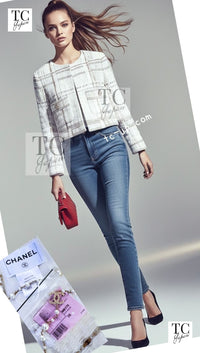 CHANEL 15C White Beige Dubai Lesage Tweed Collarless Jacket CC Gripoix Button 36 38 シャネル ホワイト ベージュ ルサージュ ツイード ドバイ ノーカラー ジャケット CCロゴ グリポア ボタン 即発 - TC JAPAN