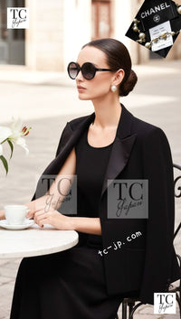 CHANEL 09C Black Wool Silk Collar Jacket Heart CC Logo Button 34 シャネル ブラック ハート ココボタン ウール シルク襟 ジャケット 即発