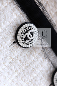 CHANEL 09S White Ivory Black Trim CC Button Jacket 40 シャネル ホワイト アイボリー ブラック トリム CC ココボタン ジャケット 即発