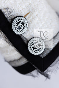 CHANEL 09S White Ivory Black Trim CC Button Jacket 40 シャネル ホワイト アイボリー ブラック トリム CC ココボタン ジャケット 即発