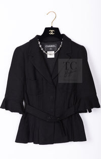 CHANEL 07C Black Wool Silk Ruffle Trim Jacket Skirt Suit 34 38 シャネル ブラック ウール シルク ラッフル トリム ジャケット スカート スーツ 即発