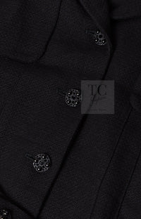 CHANEL 07C Black Wool Silk Ruffle Trim Jacket Skirt Suit 34 38 シャネル ブラック ウール シルク ラッフル トリム ジャケット スカート スーツ 即発