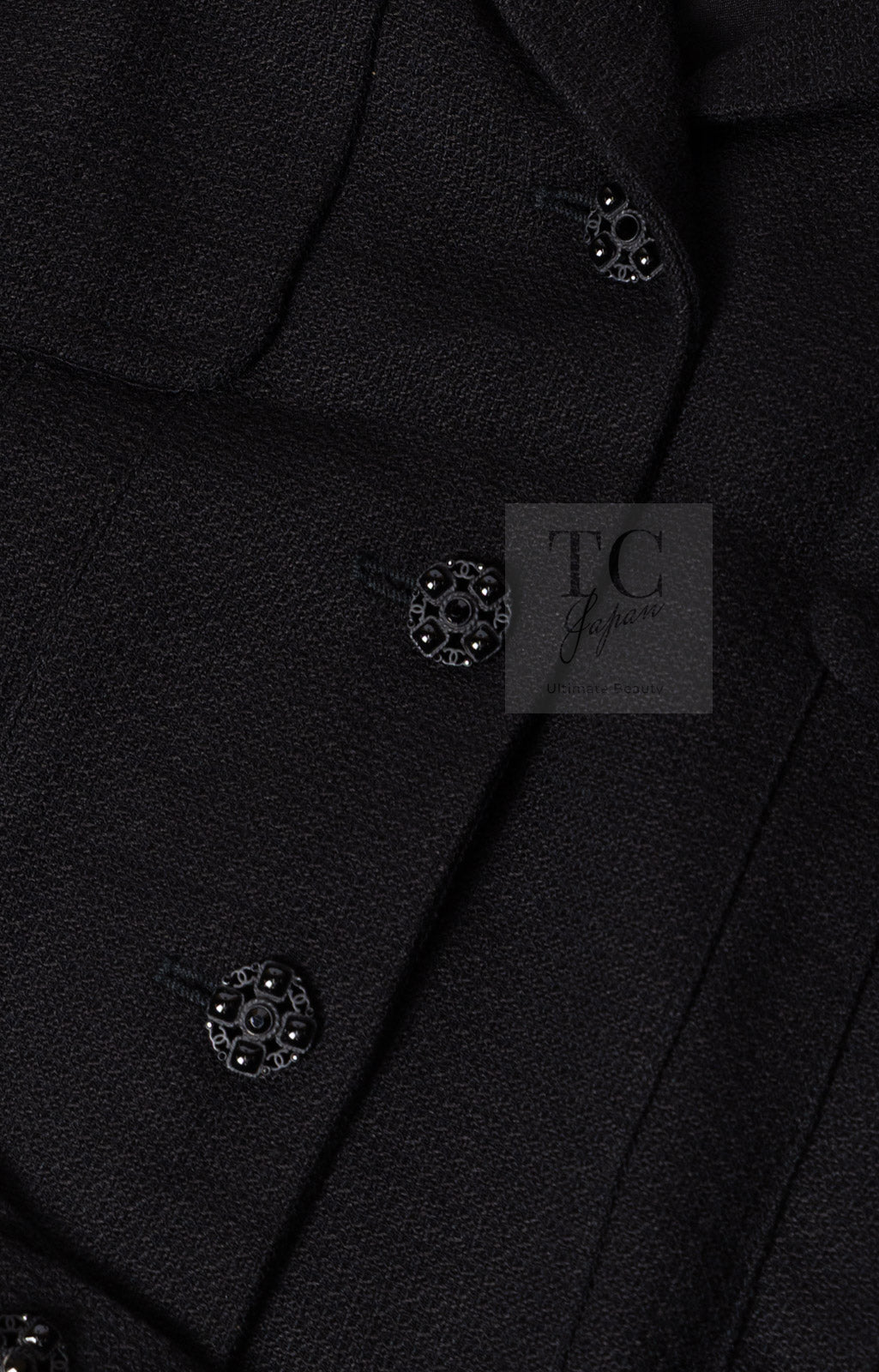 CHANEL 07C Black Wool Silk Ruffle Trim Jacket Skirt Suit 34 38 シャネル ブラック ウール シルク ラッフル トリム ジャケット スカート スーツ 即発