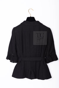 CHANEL 07C Black Wool Silk Ruffle Trim Jacket Skirt Suit 34 38 シャネル ブラック ウール シルク ラッフル トリム ジャケット スカート スーツ 即発
