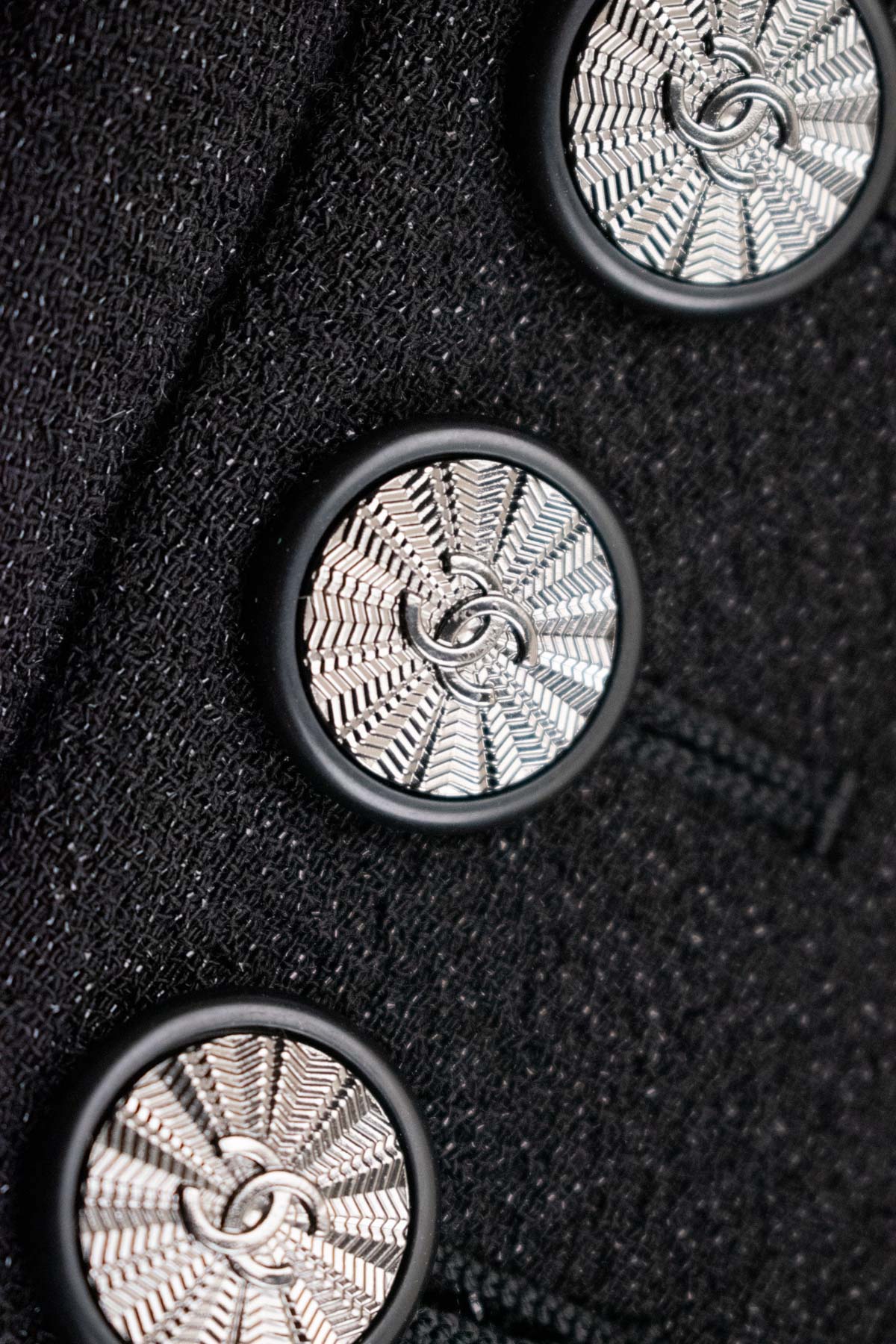CHANEL 14B Black Metallic CC Buttons Wool Tweed Jacket 34 38 シャネル ジャケット CHANEL 14B ブラック メタリック ココボタン ウール ツイード 34 38 - TC JAPAN