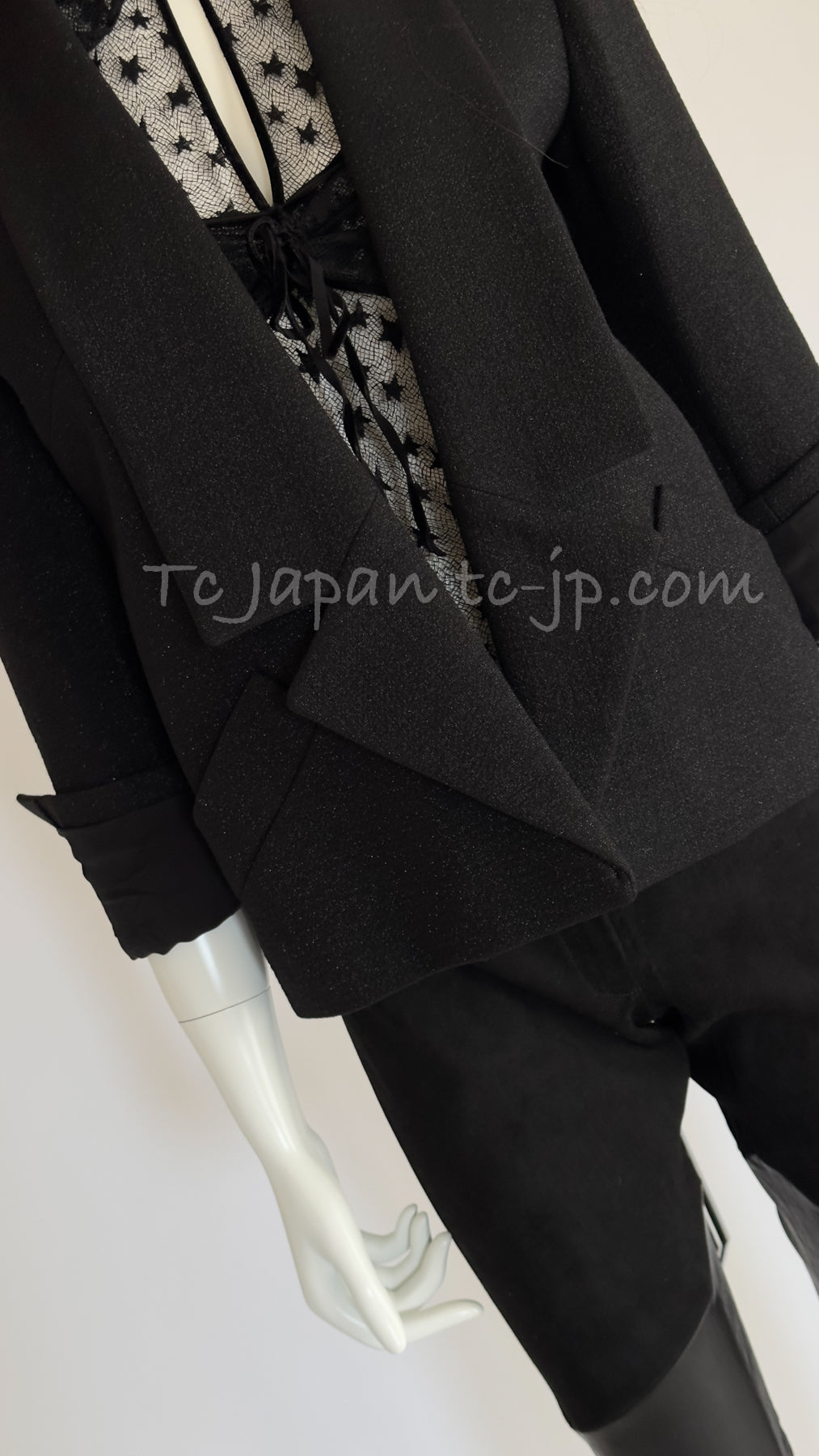CHANEL 14B Black Metallic CC Buttons Wool Tweed Jacket 34 38 シャネル ジャケット CHANEL 14B ブラック メタリック ココボタン ウール ツイード 34 38 - TC JAPAN