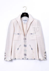 CHANEL 12PF Ivory Silver Metallic Trim Silk Wool Tweed Jacket 38 シャネル アイボリー シルバー メタリック トリム シルク ウール ツイード ジャケット 即発