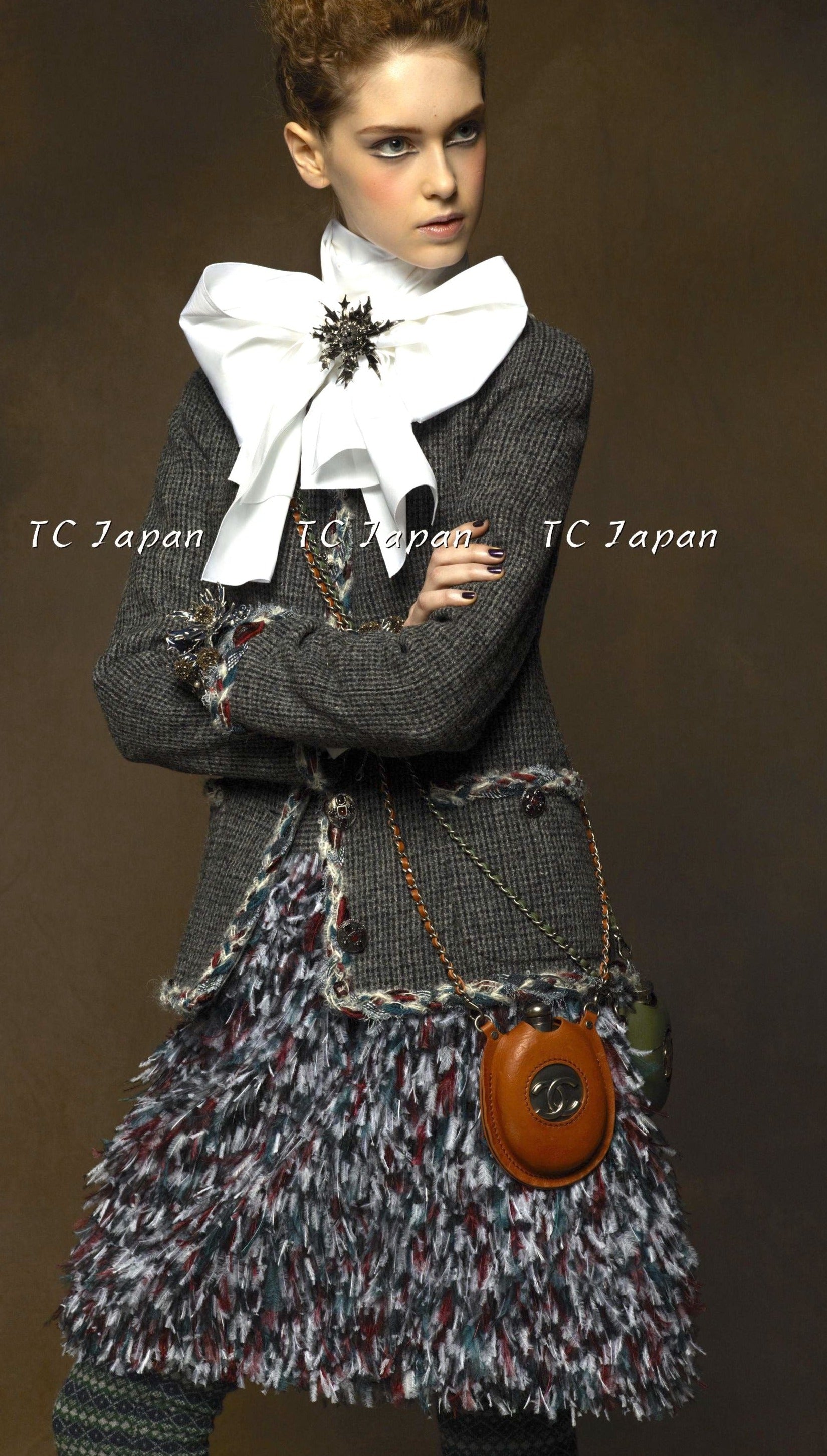CHANEL 13PF Edinburgh Gray Trim Wool Tweed Jacket 34 シャネル グレー トリミング ウール 100% ツイード ジャケット 即発 - TC JAPAN