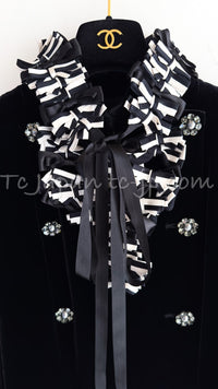 CHANEL 08PF Black Velvet Ribbon Jacket Metiers d'Art 34 シャネル ブラック ベルベット 職人技の結集 リボン細工 メティエダール ジャケット 即発