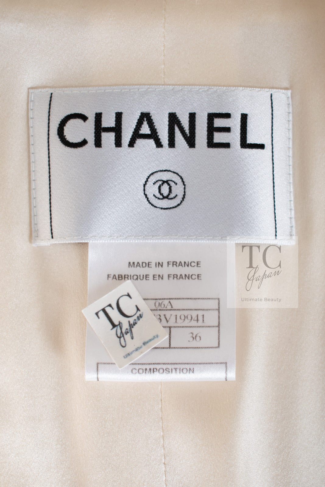 CHANEL 06A Ivory Black Trimming Wool Tweed Jacket 36 シャネル アイボリー ブラック トリミング ウール ツイード ジャケット 即発