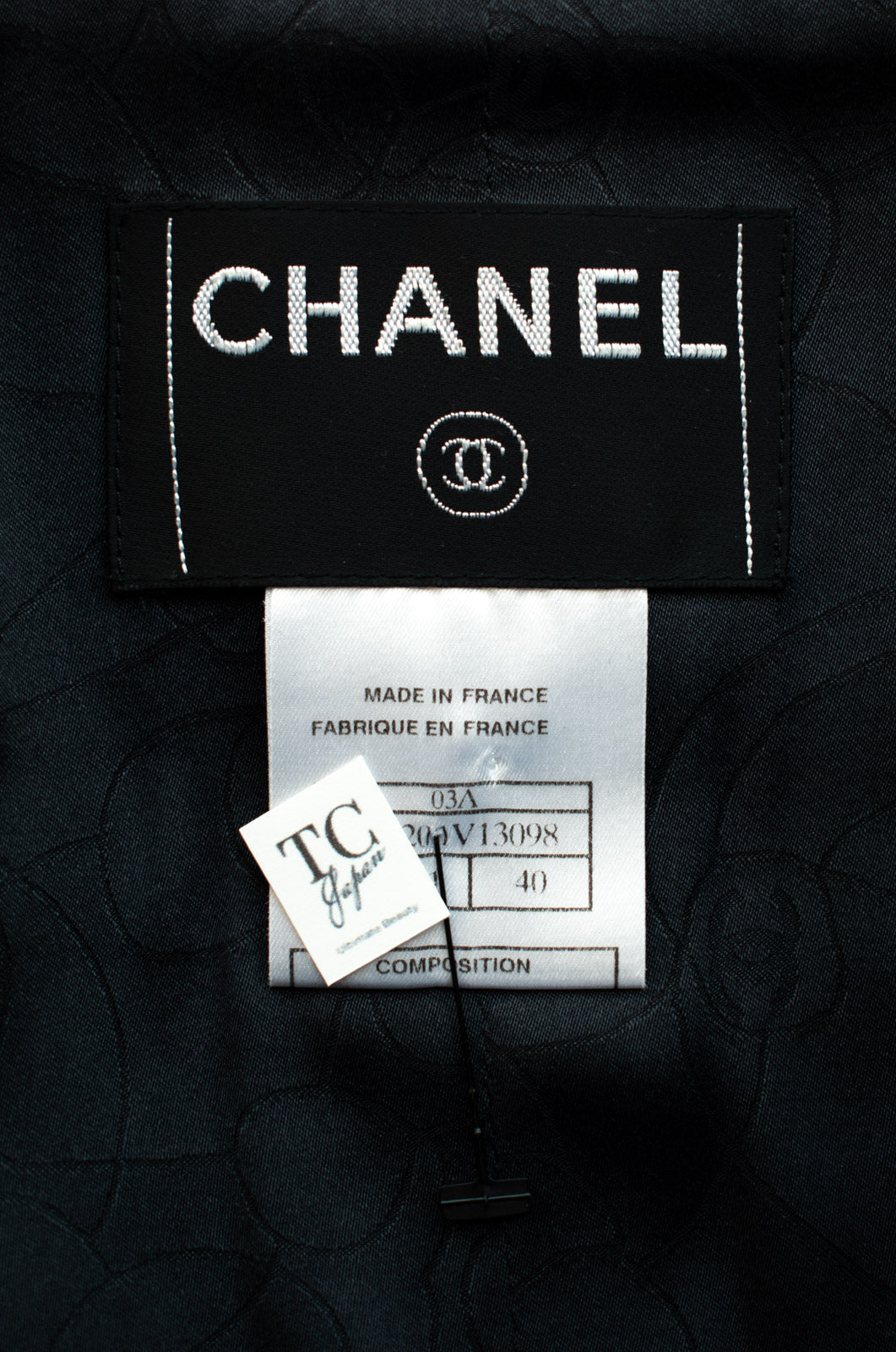 CHANEL 03A Purple Black Metallic Wool Tweed Jacket 38 40 シャネル パープル ブラック ウール ツイード ジャケット 即発