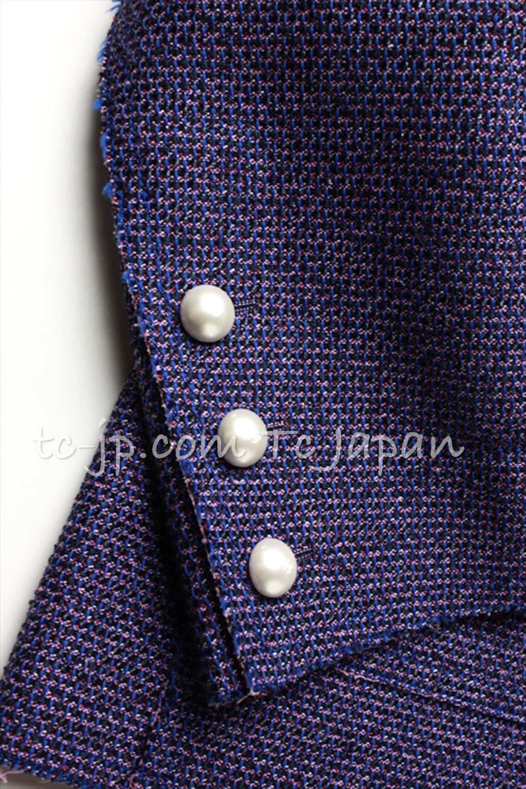 CHANEL 13S Indigo Navy Purple Pink Pearl Big CC Button Tweed Jacket Coat 38 シャネル インディゴ ネイビー パープル ピンク パール ビッグ CC ボタン ノーカラー ツイード ジャケット コート