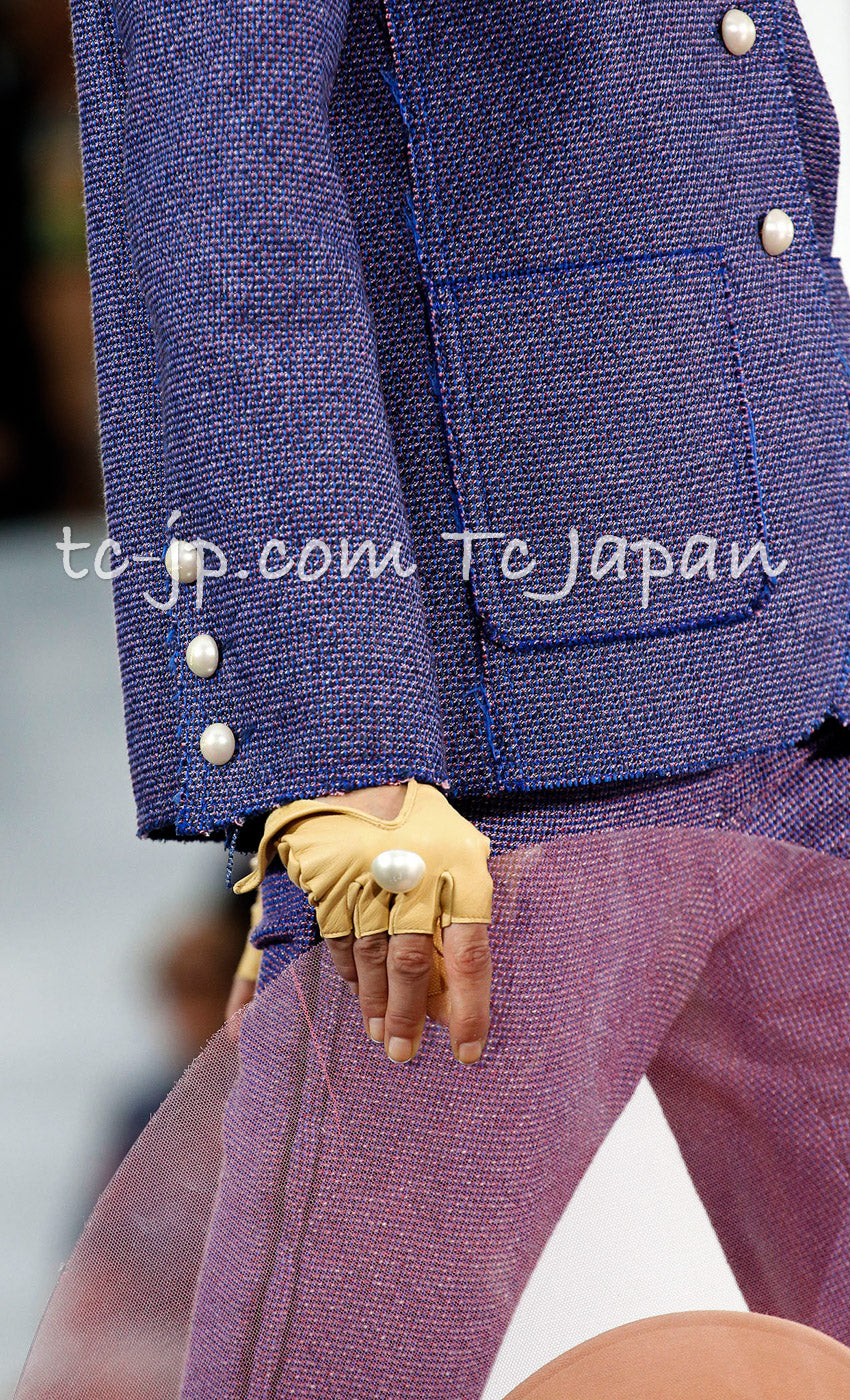CHANEL 13S Indigo Navy Purple Pink Pearl Big CC Button Tweed Jacket Coat 38 シャネル インディゴ ネイビー パープル ピンク パール ビッグ CC ボタン ノーカラー ツイード ジャケット コート - TC JAPAN