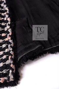 CHANEL 06A Black Metallic Multicolor Tweed Jacket 36 シャネル ブラック メタリック ツイード ジャケット スカート スーツ 即発