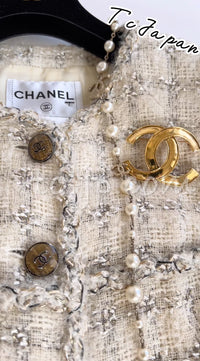 CHANEL 11A Ivory Creme Chain Braid Trimming Collarless Tweed Jacket 40 シャネル アイボリー クリーム チェーン ブレイド トリム ノーカラー ツイード ジャケット 即発