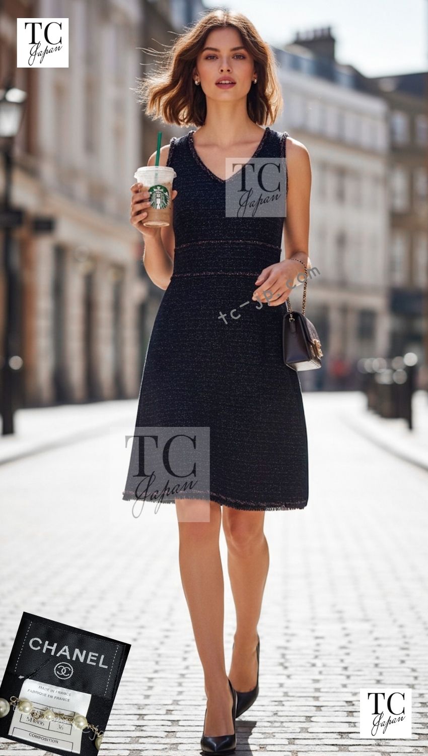 CHANELツイードワンピース♡フリンジトリミング 36 シャネル ワンピース CHANEL 07PF ブラック ブルー メタリック トリム