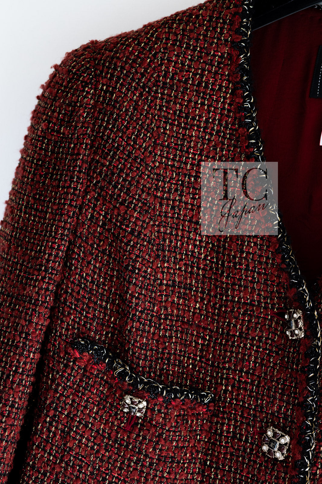 CHANEL Jacket 11A Red Black Gold Metallic Fantasy Tweed 40 シャネル ジャケット レッド ブラック ゴールド メタリック ファンタジー ツイード