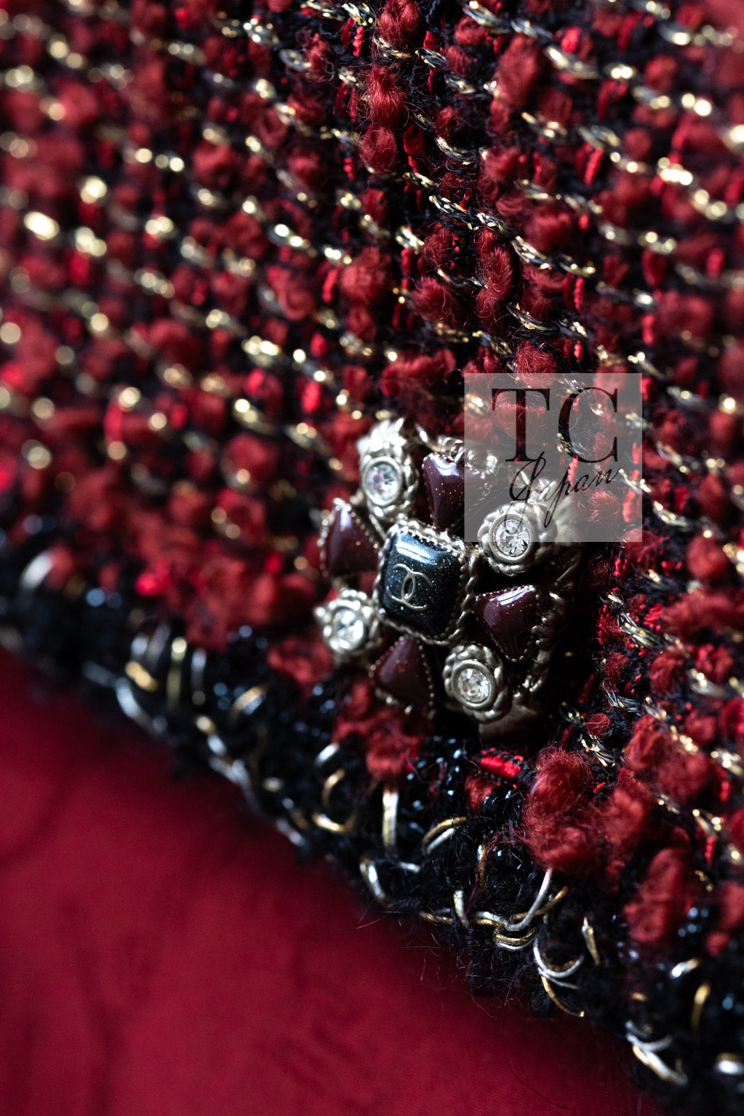 CHANEL Jacket 11A Red Black Gold Metallic Fantasy Tweed 40