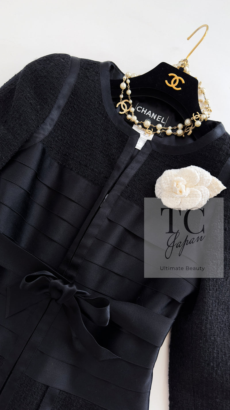 CHANEL 06A Black Wool Silk Ribbon Collarless Jacket Audrey Hepburn 38 シャネル ブラック ウール シルク リボン ノーカラー ジャケット オードリー ヘップバーン 即発