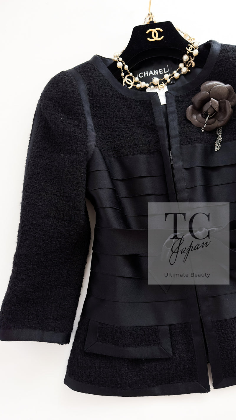 CHANEL 06A Black Wool Silk Ribbon Collarless Jacket Audrey Hepburn 38 シャネル ブラック ウール シルク リボン ノーカラー ジャケット オードリー ヘップバーン 即発
