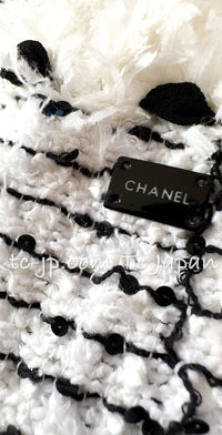 CHANEL 05S White Black Tweed Cardigan Jacket 36 38 シャネル ホワイト ブラック リボン ツイード カーディガン ジャケット 即発