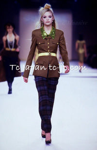 CHANEL 96A Vintage Black Wool 100 Gold CC Logo Buttons Jacket 38 シャネル ヴィンテージ ブラック ウール100% ゴールド CCボタン ジャケット 即発