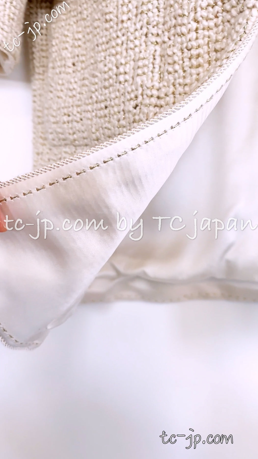 CHANEL 12PF Ivory Creme Metallic Silk Collar Mohair Tweed Coat 38 40 42 シャネル アイボリー クリーム メタリック シルク襟 モヘア ツイード コート 即発