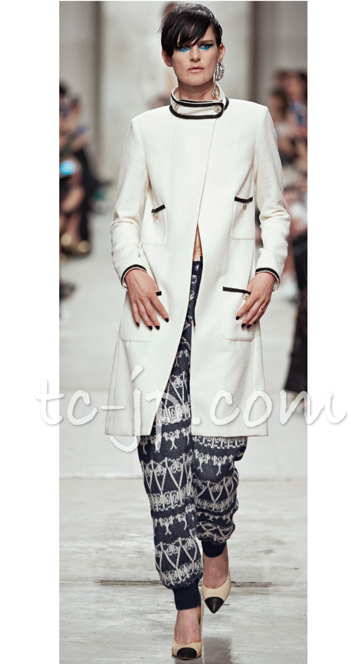 CHANEL 14C ivory black trim stand collar wool jacket coat 1