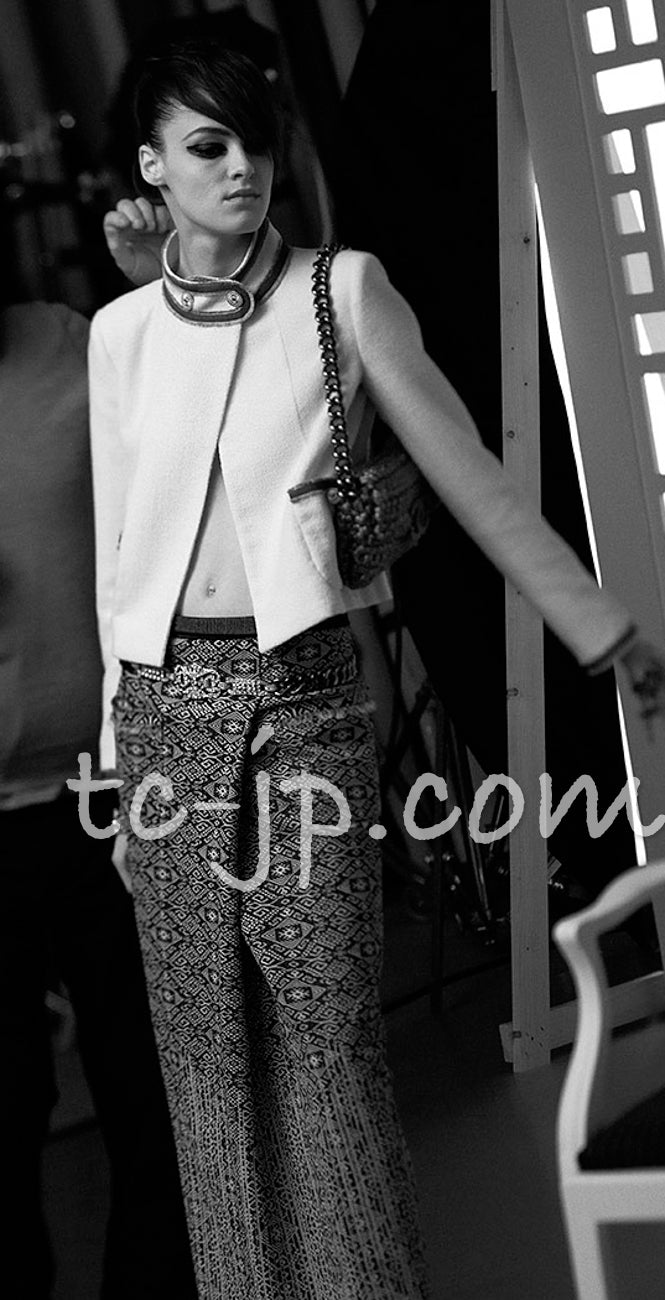 CHANEL 14C Ivory Black Trim Stand Collar Wool Jacket Coat 40 シャネル アイボリー ブラック トリム スタンド襟 ウール ジャケット コート 即発 - TC JAPAN