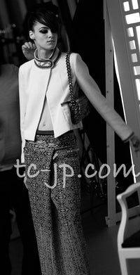 CHANEL 14C Ivory Black Trim Stand Collar Wool Jacket Coat 40 シャネル アイボリー ブラック トリム スタンド襟 ウール ジャケット コート 即発 - TC JAPAN