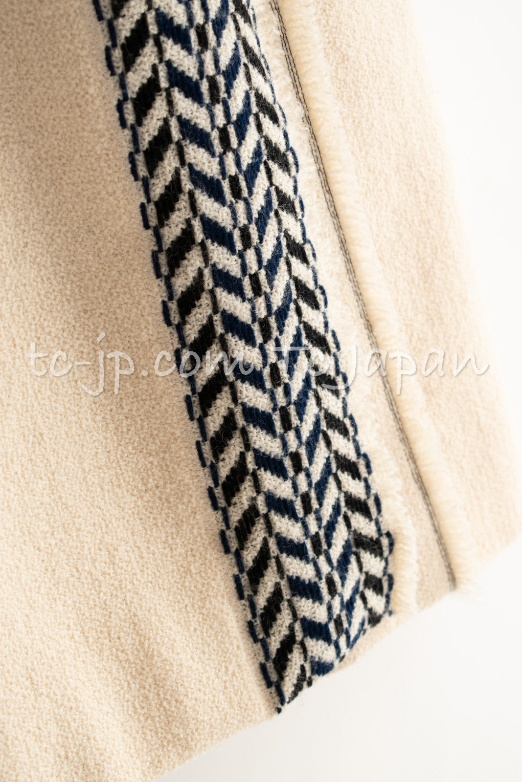 CHANEL 04A Ivory Black Wool 100% Tweed Coat 38 シャネル アイボリー ブラック ウール100% ツイード コート 即発