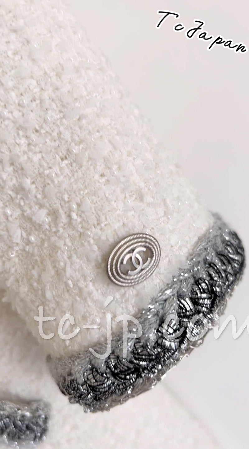 CHANEL 20S White Wool Cotton Braid Trim Beaded Tweed Jacket Coat 34 シャネル ジニー着 ホワイト ウール コットン ブレード トリム ビーズ ツイード ジャケット コート 即発