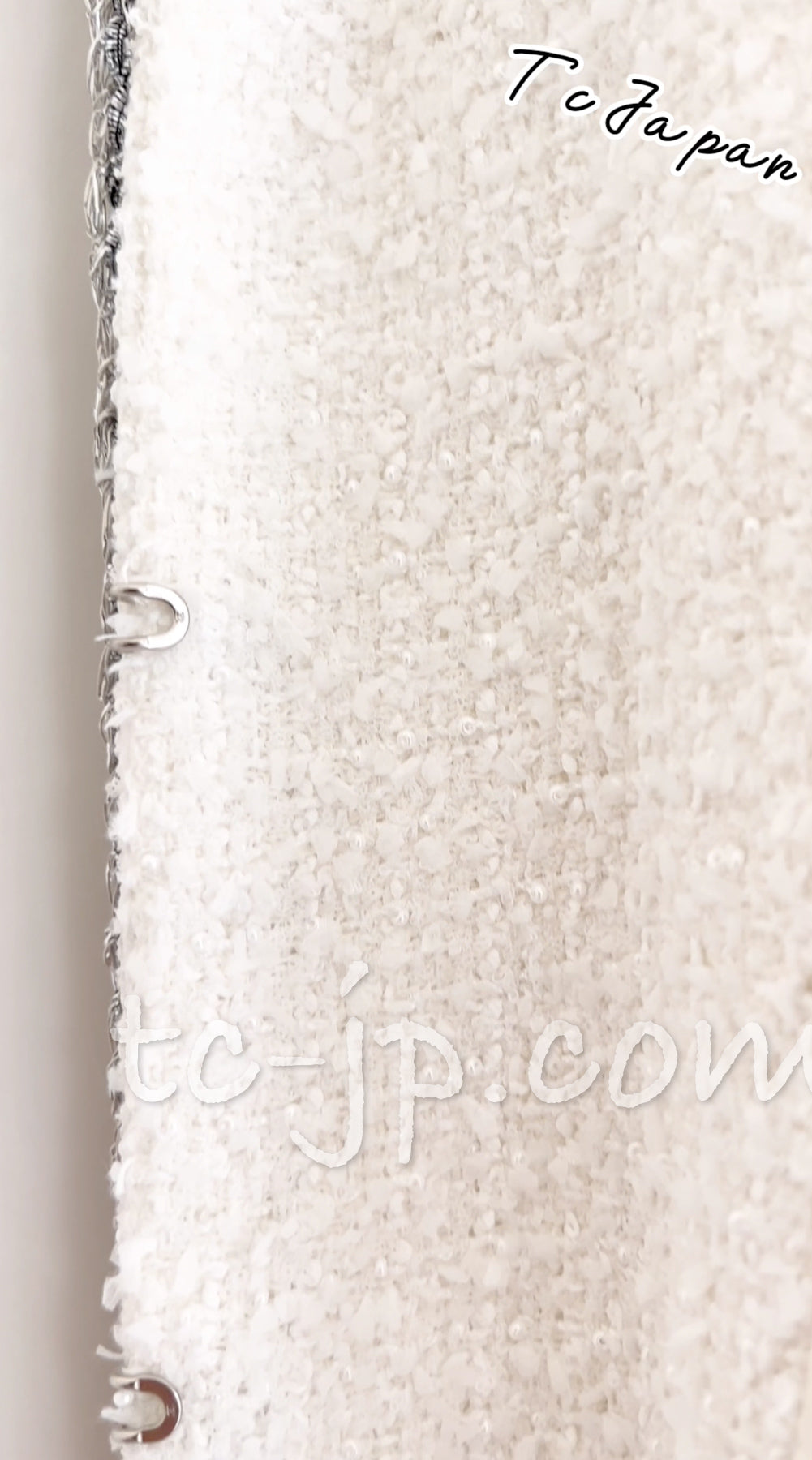 CHANEL 20S White Wool Cotton Braid Trim Beaded Tweed Jacket Coat 34 シャネル ジニー着 ホワイト ウール コットン ブレード トリム ビーズ ツイード ジャケット コート 即発